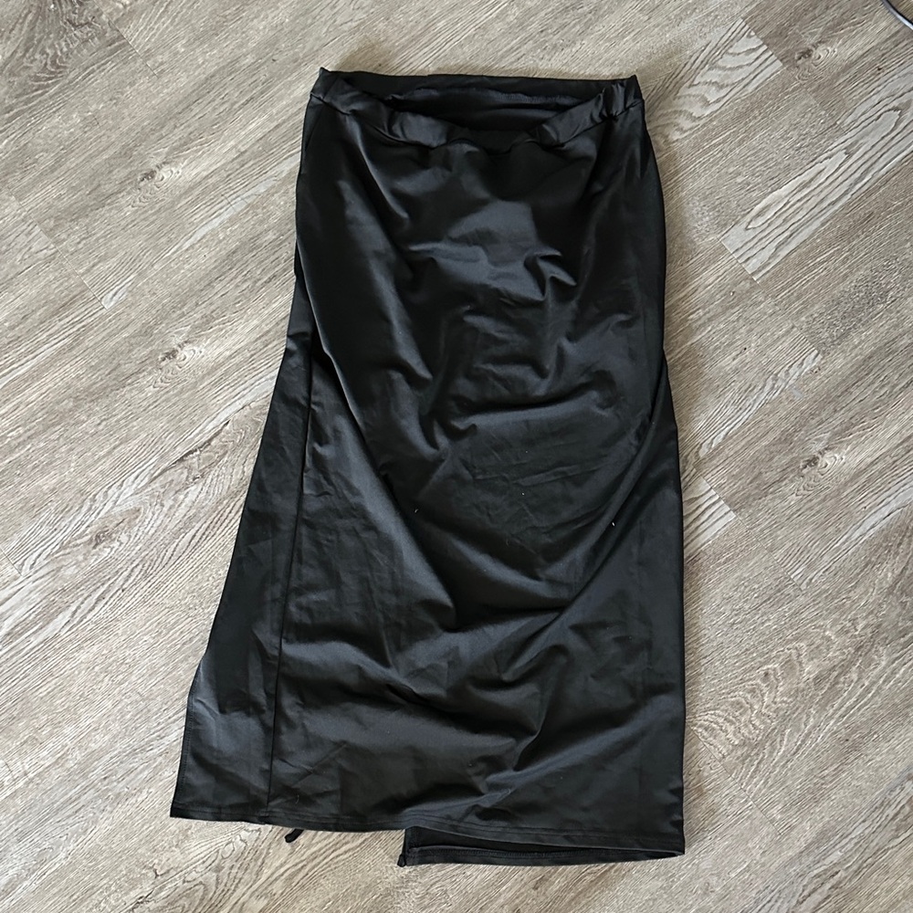 Black Ruched Two-Piece Set - Picture 5 of 5